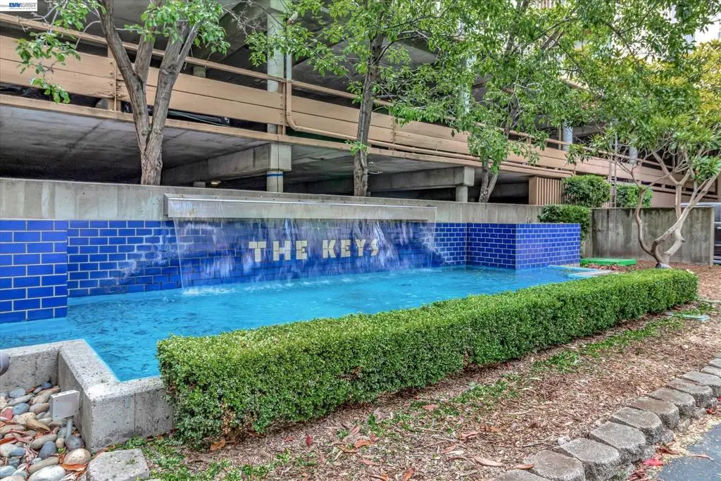 410 N Civic Dr #302, Walnut Creek, CA 94596 - #1