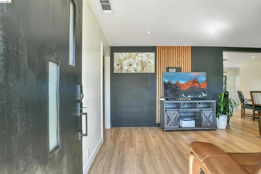 1929 San Vincente Dr, Concord, CA 94519 - #3