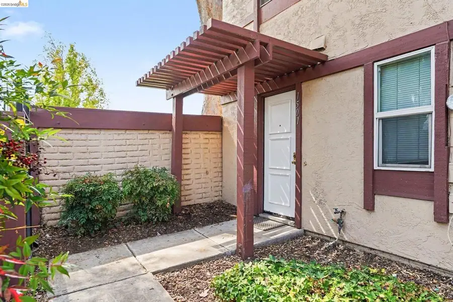 1501 Parkwood Pl, Concord, CA 94521 - #2