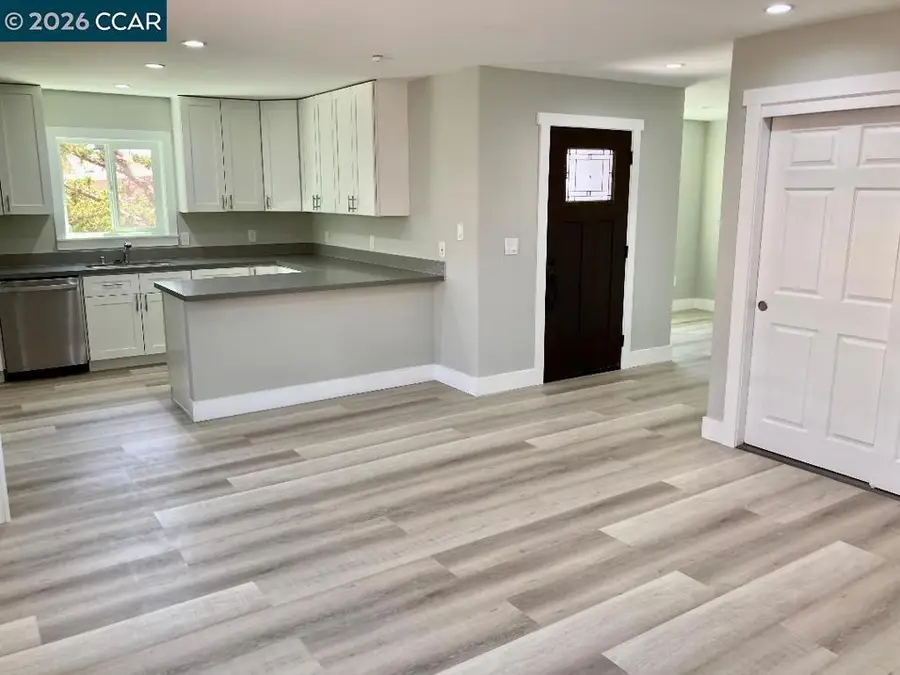 510 Cordelia St, Suisun City, CA 94585 - #2