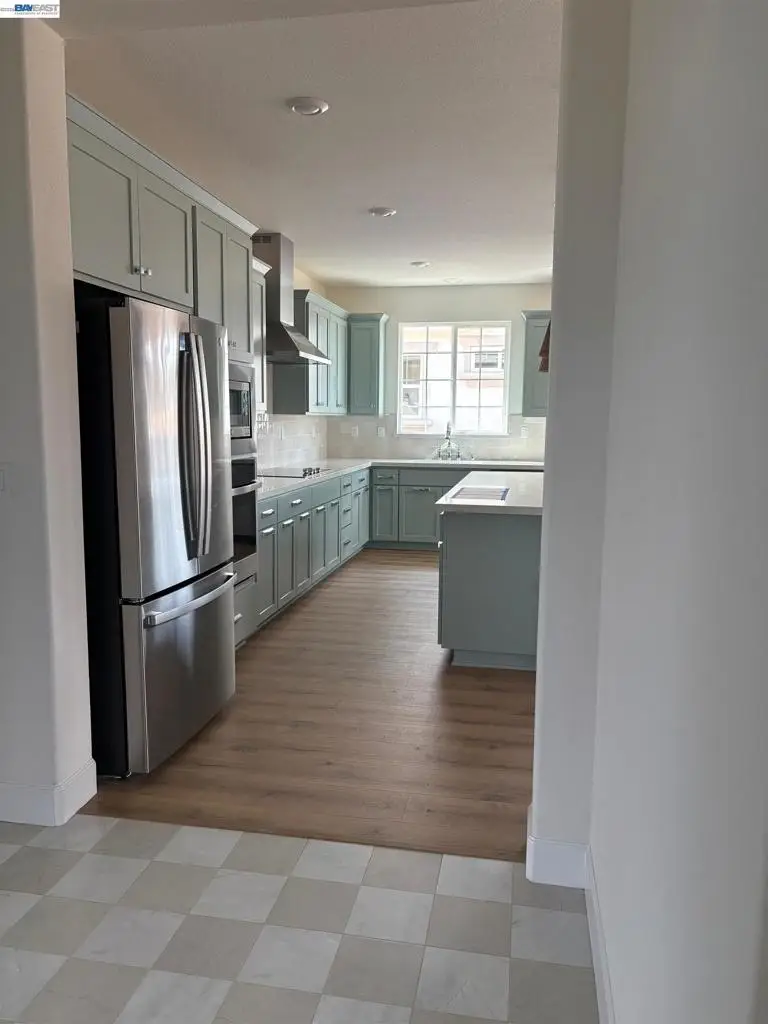 325 Maverick Drive, Vacaville, CA 95687 - #3