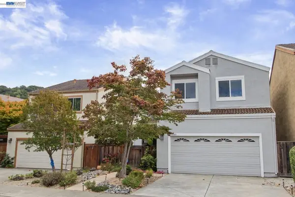 28089 Thorup Ln, Hayward, CA 94542