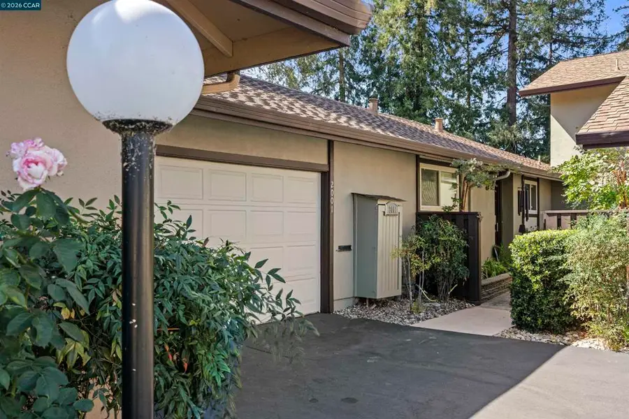 2001 Countrywood Ct, Walnut Creek, CA 94598 - #2