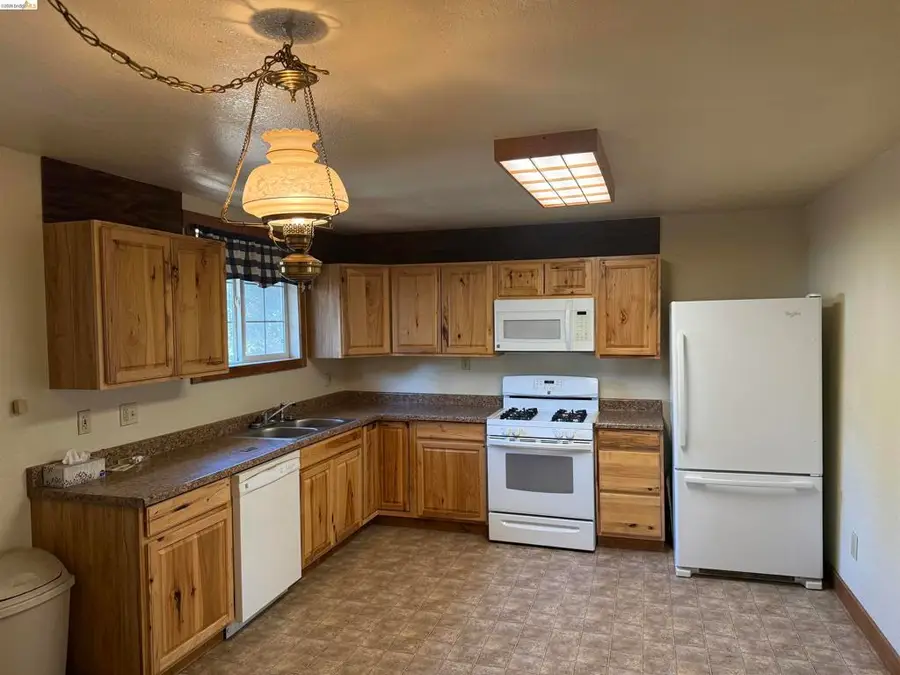 11191 Big Oak Rd, Groveland, CA 95305 - #2
