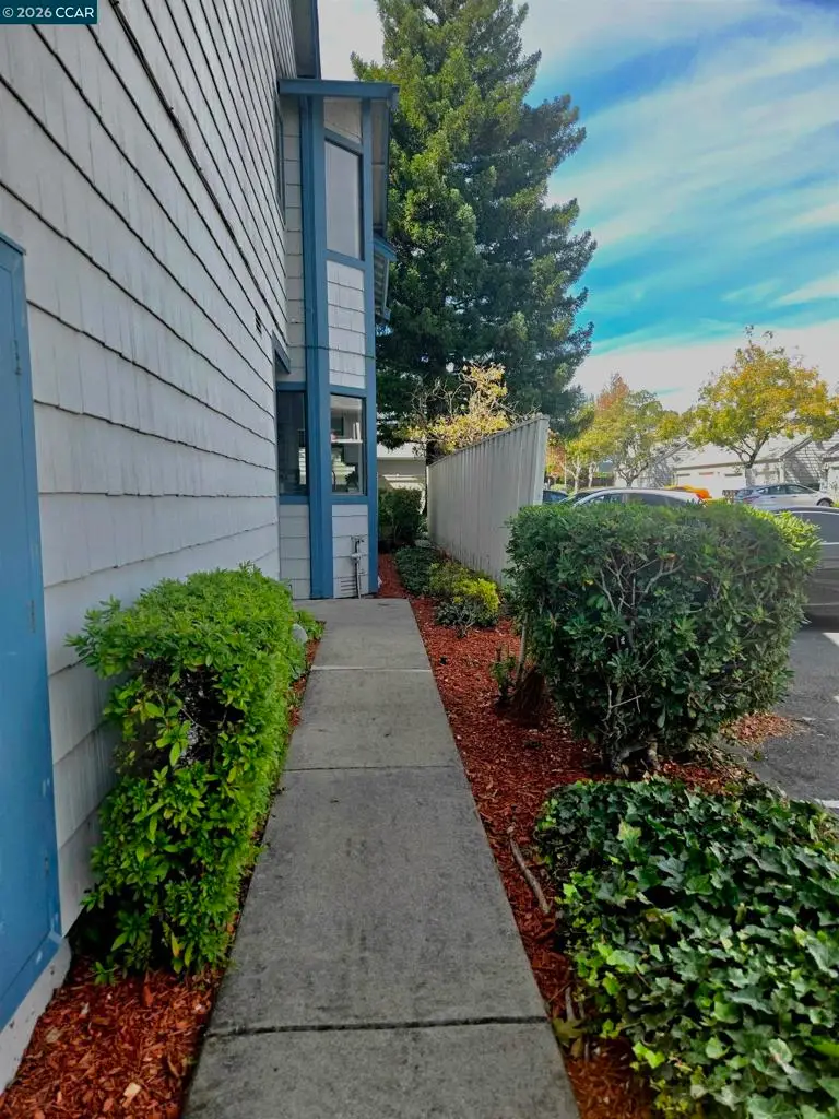 301 Delmonte Way #END UNIT, Pinole, CA 94564 - #3