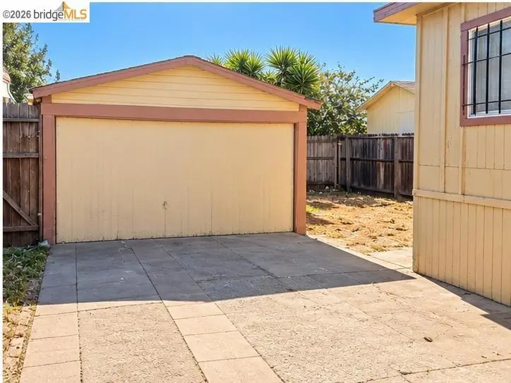 6001 Holway St, Oakland, CA 94621 - #2