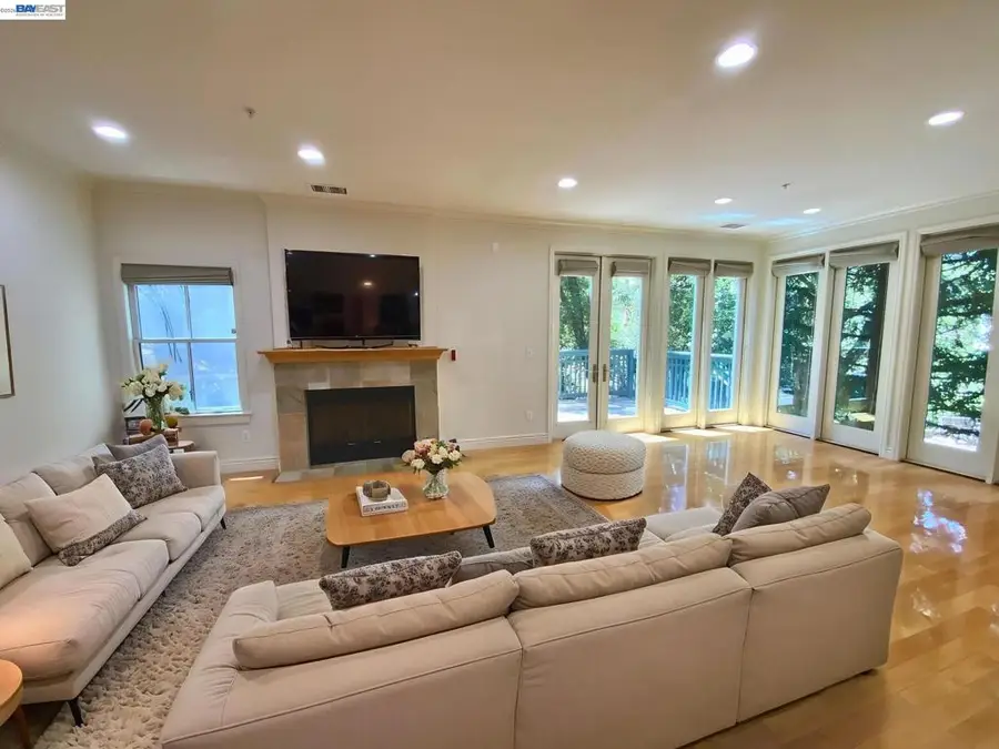 19 Edgewood Pl, Belmont, CA 94002 - #2