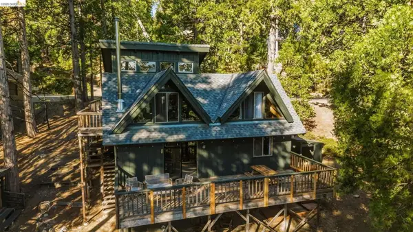 29457 Old Mono Rd, Cold Springs, CA 95335