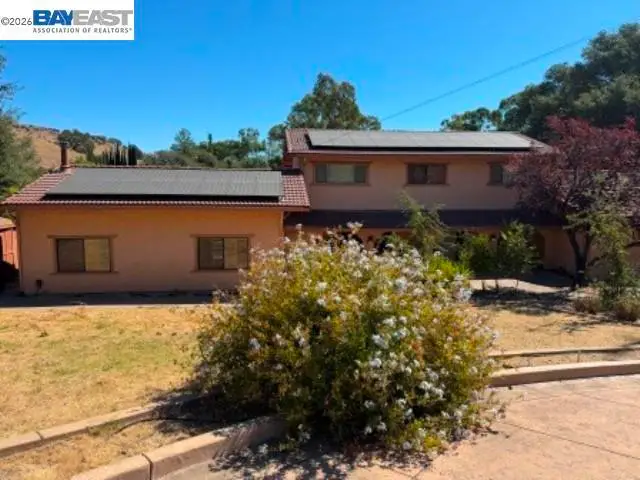 154 Vine St, Vacaville, CA 95688 - #3
