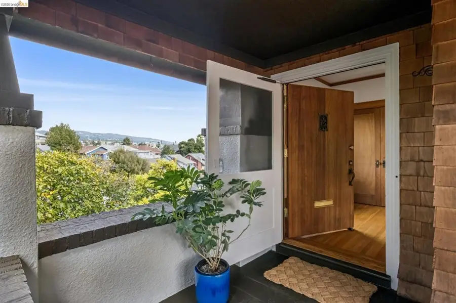 486 Jean St, Oakland, CA 94610 - #2