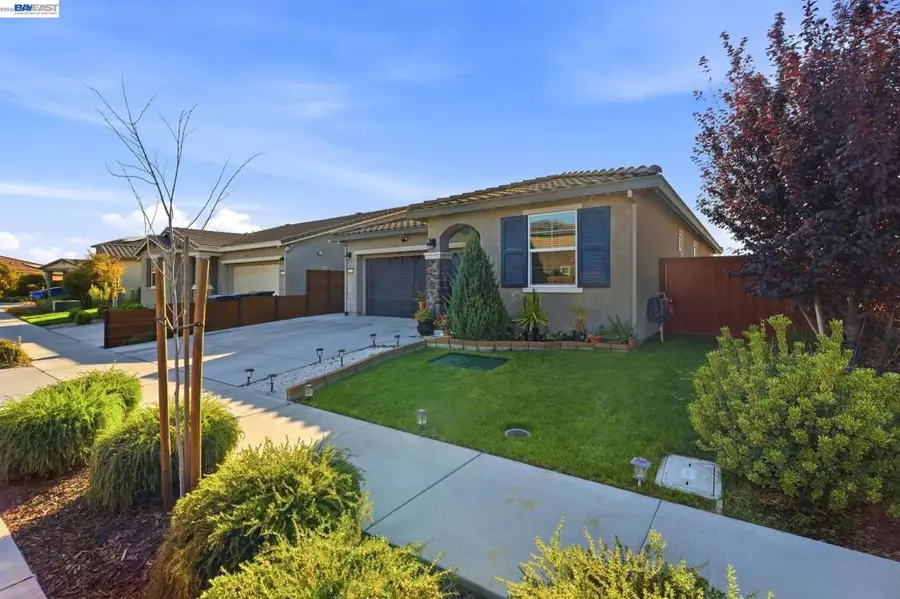 15195 Leland St, Lathrop, CA 95330 - #3