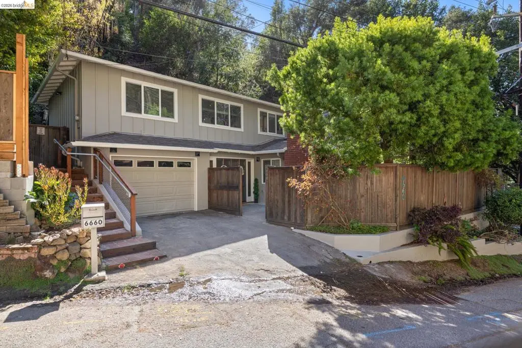 6660 Sobrante Rd, Oakland, CA 94611 - #1