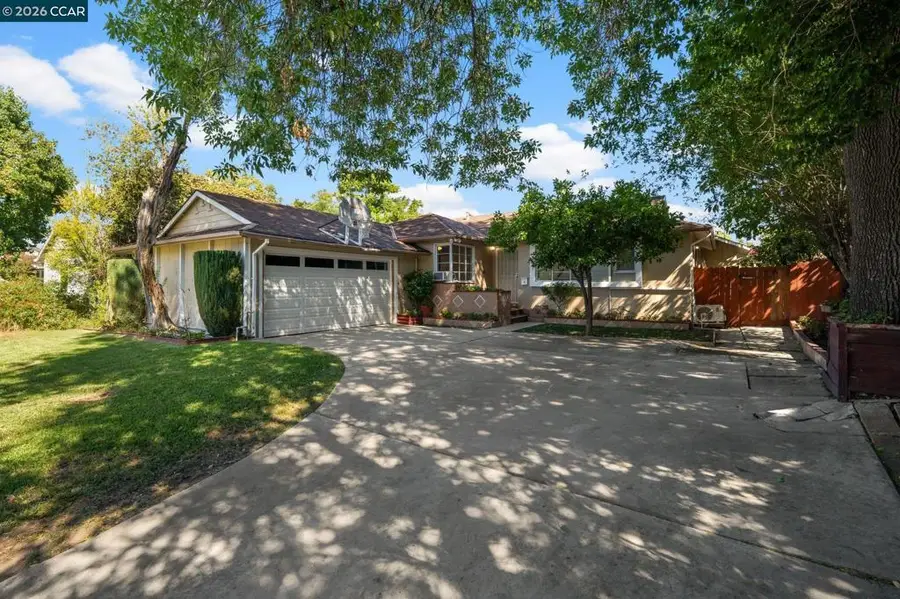 6422 Lubao Ave, Woodland Hills, CA 91367 - #3