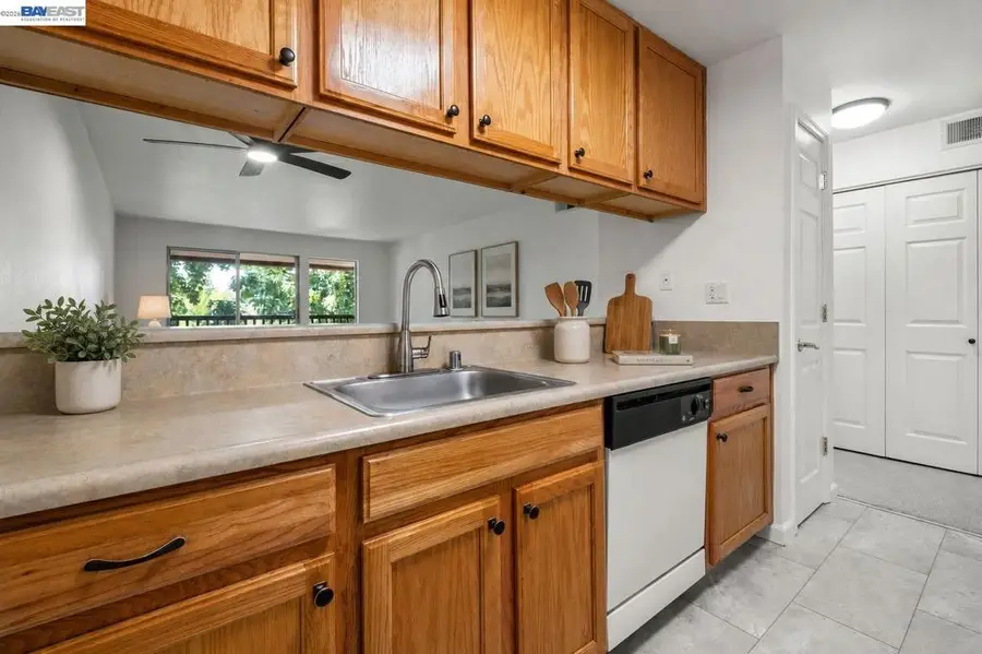 1540 Center Rd #381, Novato, CA 94947 - #2