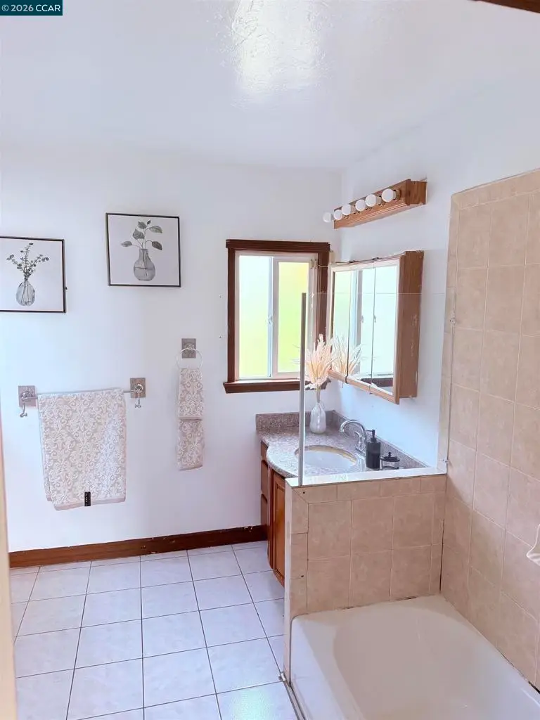 1712 E 21st, Oakland, CA 94603 - #3
