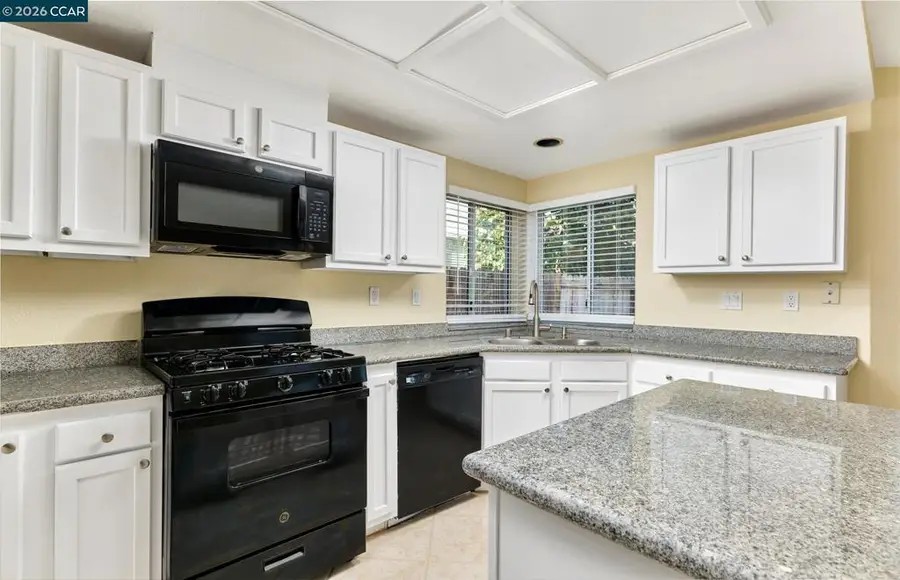 1054 Saint Raphael Dr, Bay Point, CA 94565 - #3