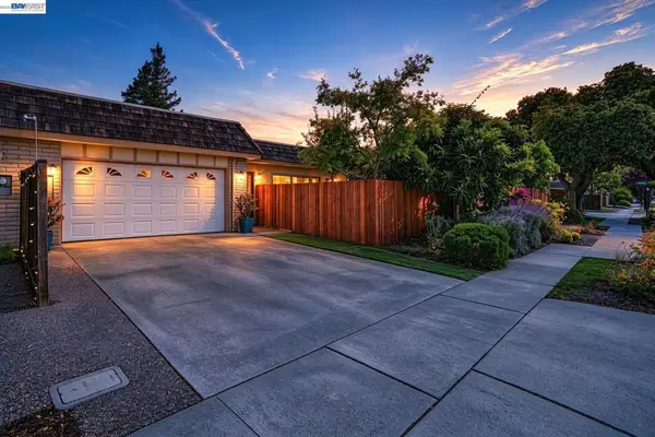 38288 Paseo Padre Pkwy, Fremont, CA 94536
