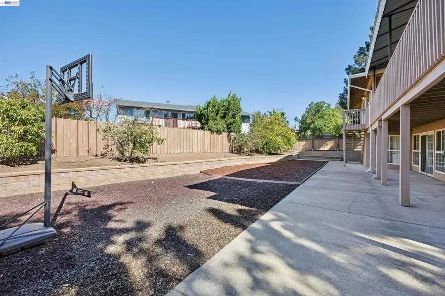 3247 Round Hill Drive, Hayward, CA 94542 - #3