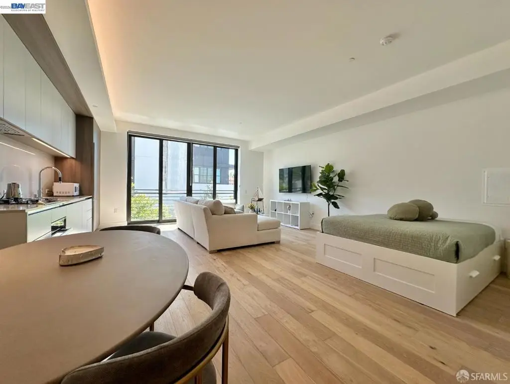 1 Bristol Ct. #302, San Francisco, CA 94130 - #1