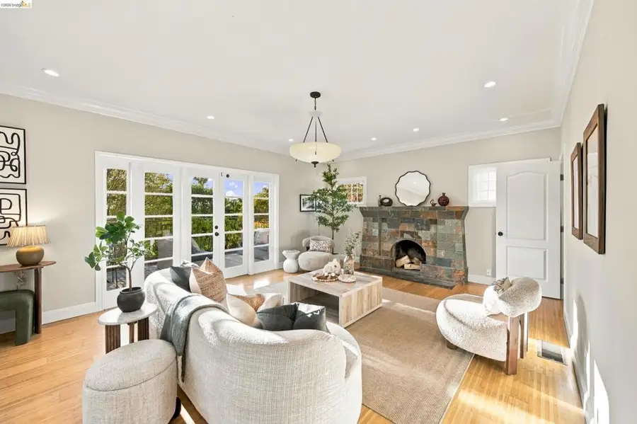 5056 Fairfax Ave, Oakland, CA 94601 - #3