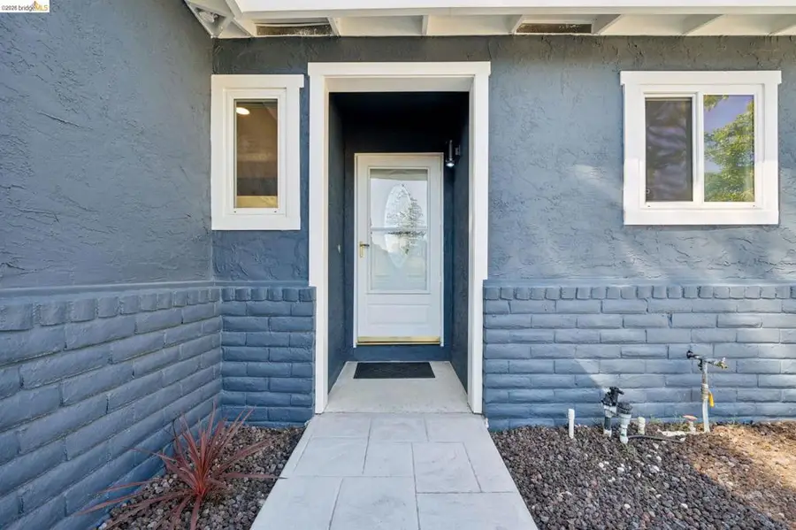 1055 Fox Meadow Way, Concord, CA 94518 - #2