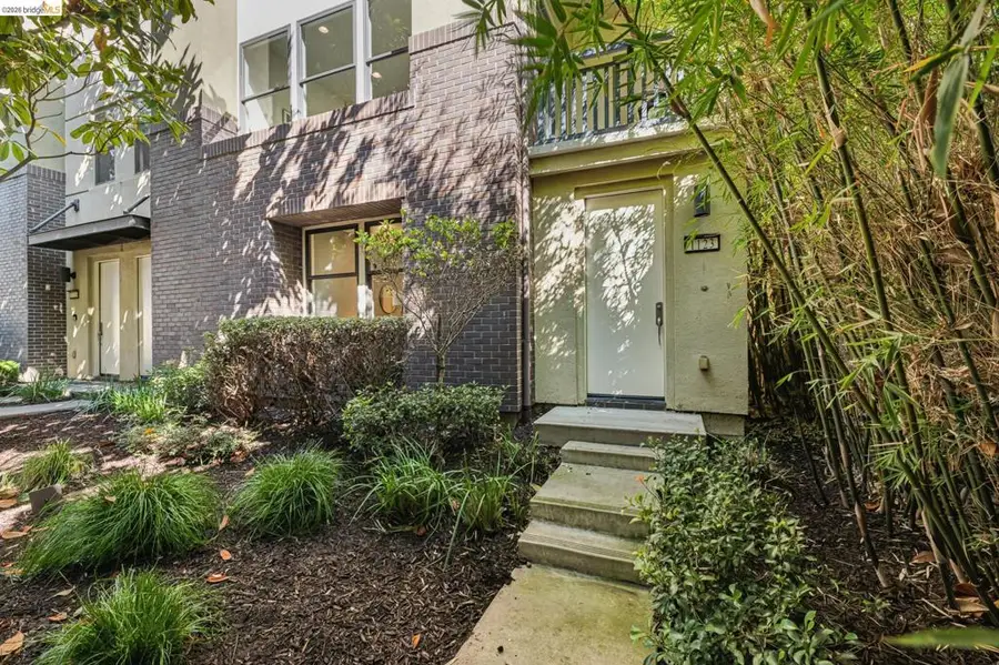 1123 66th St, Oakland, CA 94608 - #3