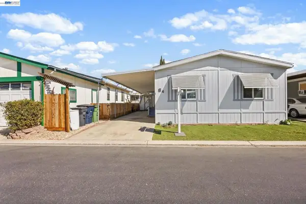 812 W Clover Rd, Tracy, CA 95376