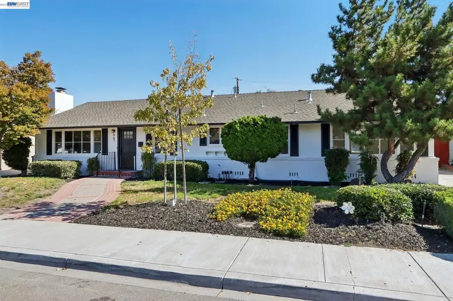 967 Elizabeth Dr, Santa Clara, CA 95050 - #3