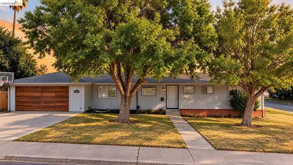 1002 Hillside Ter, Rio Vista, CA 94571