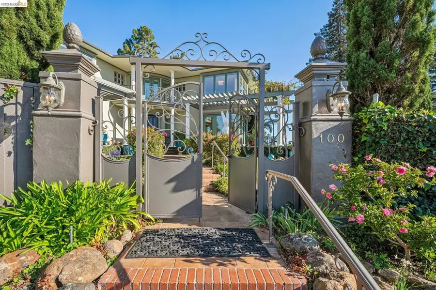 100 Pershing Dr, Oakland, CA 94611 - #3