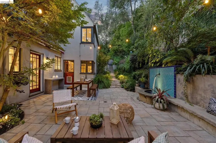 6526 Longwalk Dr, Oakland, CA 94611 - #3