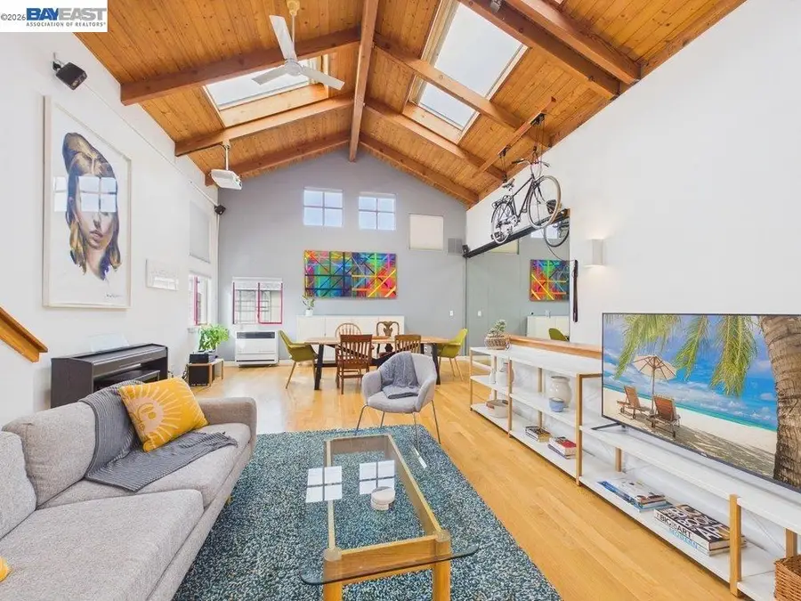 2932 Filbert St #2, Oakland, CA 94608 - #3