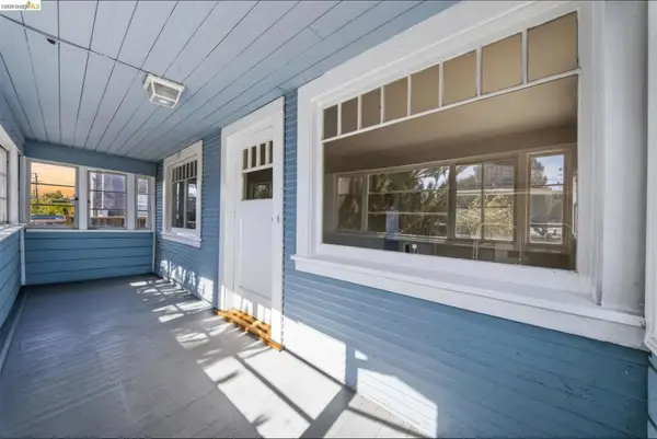 6440 Sunnymere, Oakland, CA 94605