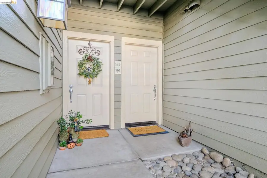 159 Lakeshore Ct, Richmond, CA 94804 - #3