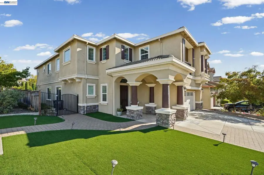 9701 Sara Ann Ct, Dublin, CA 94568 - #2