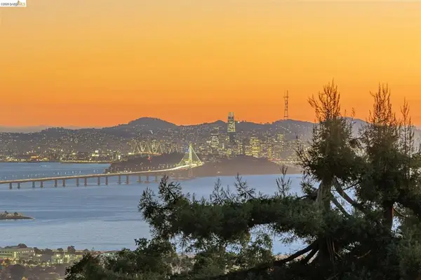 1109 Sterling Ave, Berkeley, CA 94708