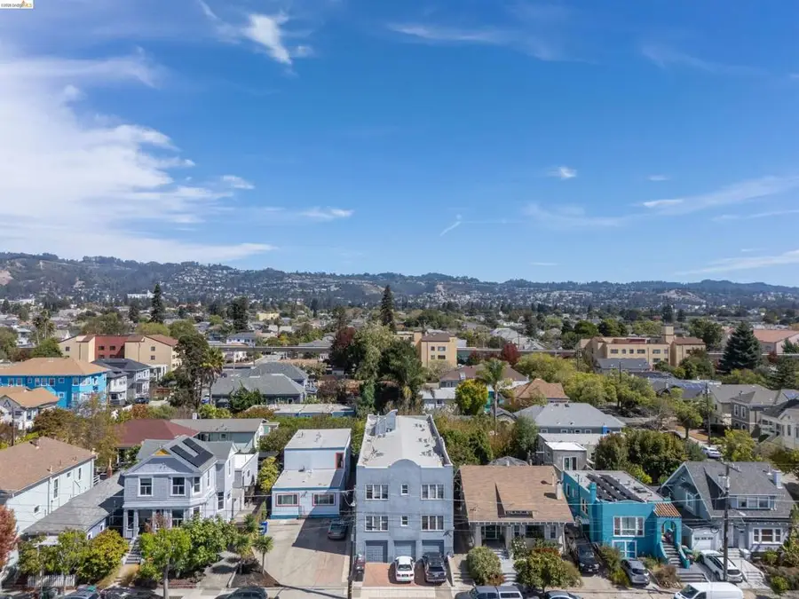 5918 Genoa St, Oakland, CA 94608 - #2