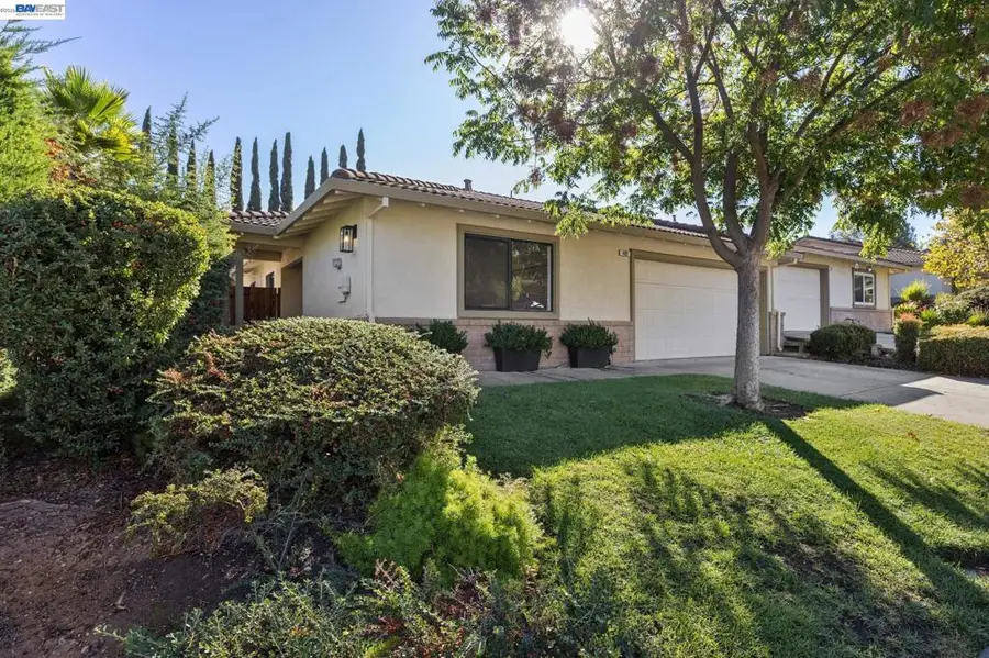 402 Vineyard Pl, Pleasanton, CA 94566 - #3