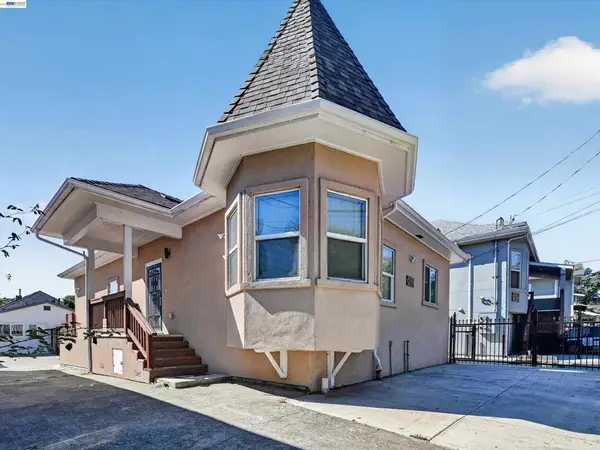 3035 Logan St, Oakland, CA 94601