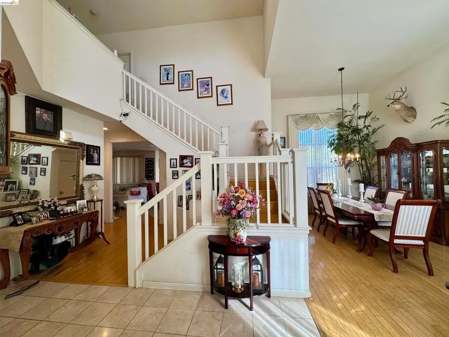 1965 Sugarloaf Mountain Ct, Antioch, CA 94531 - #2