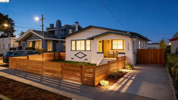 2562 67th Ave, Oakland, CA 94605