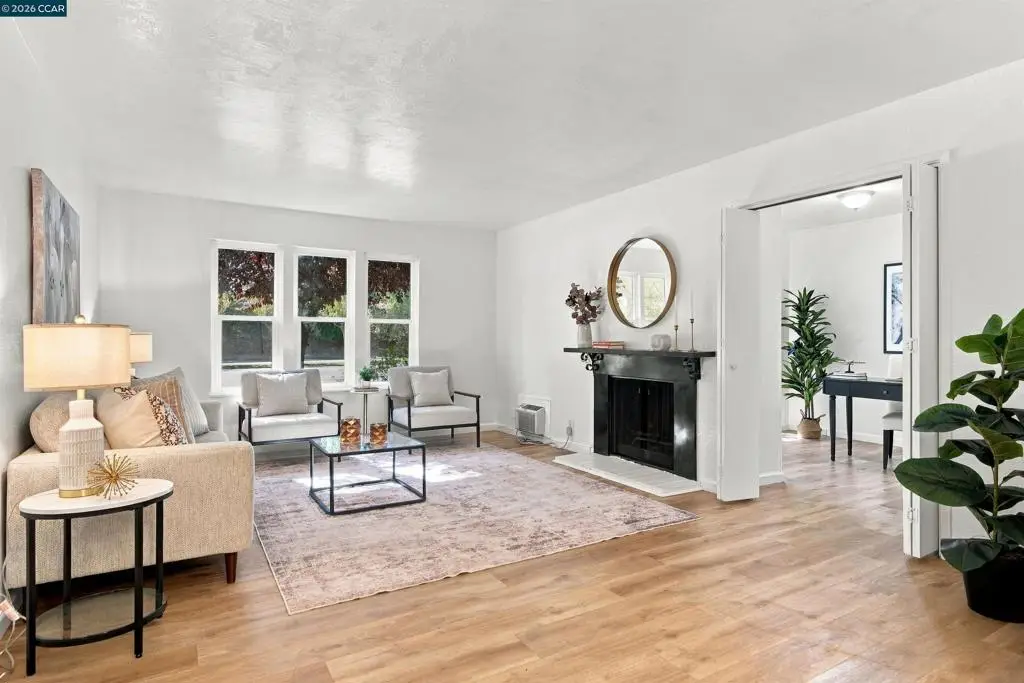 375 Camelback Rd #4, Pleasant Hill, CA 94523 - #1