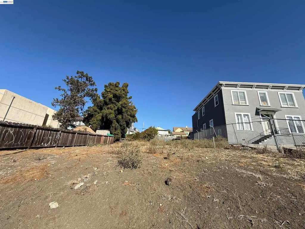 9430 Macarthur Blvd, Oakland, CA 94605 - #1
