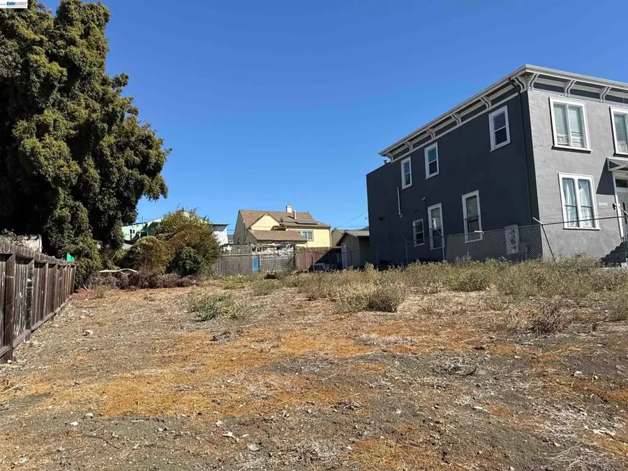 9430 Macarthur Blvd, Oakland, CA 94605 - #2