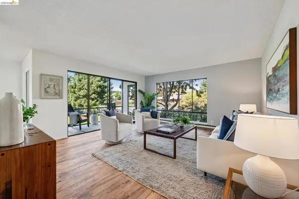 4 Commodore Dr #D222, Emeryville, CA 94608