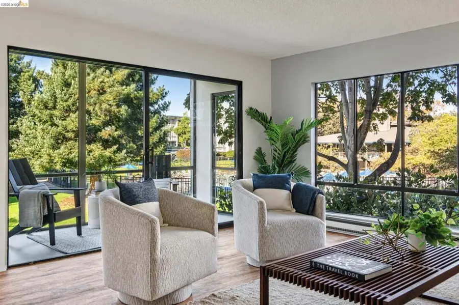 4 Commodore Dr #D222, Emeryville, CA 94608 - #2