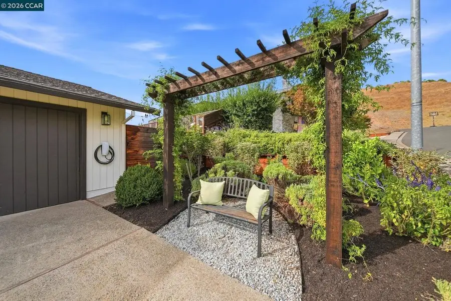145 Warfield Dr, Moraga, CA 94556 - #2