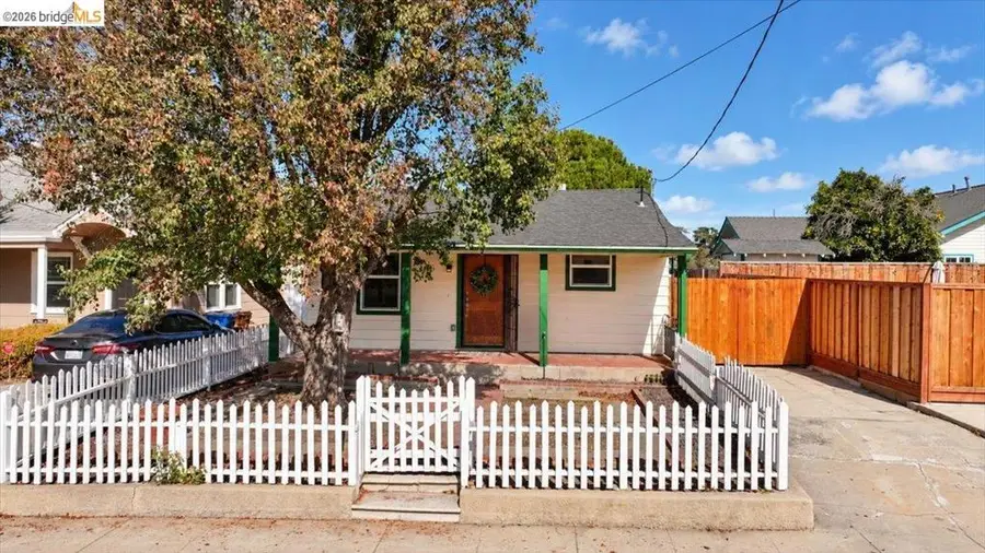 308 W 8th, Antioch, CA 94509 - #3
