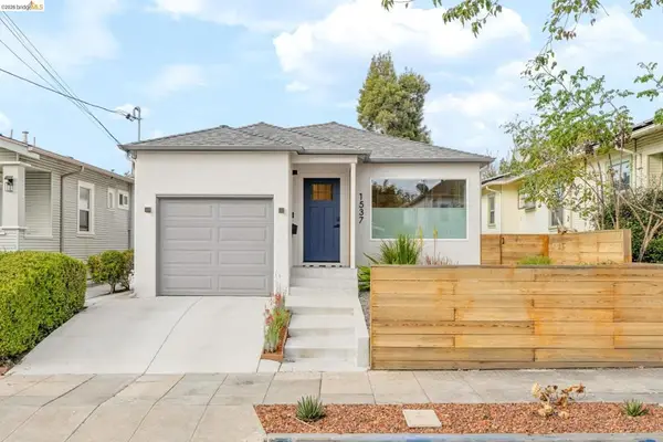 1537 Carleton St, Berkeley, CA 94703