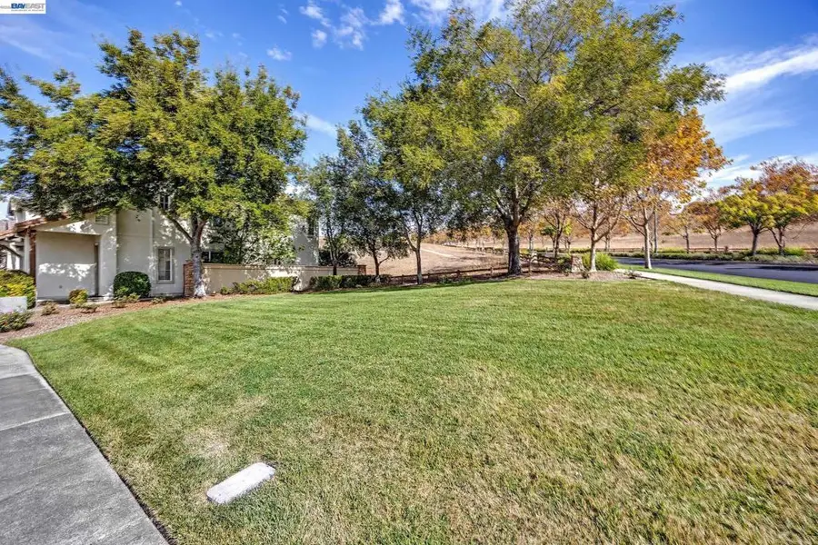 5783 Shadow Hill Dr, Dublin, CA 94568 - #2